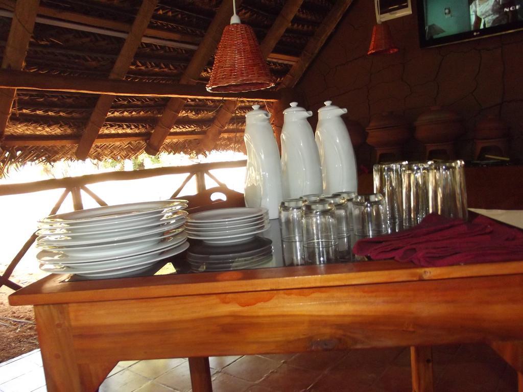 Lord Of The Forest Hotel Batticaloa Room photo